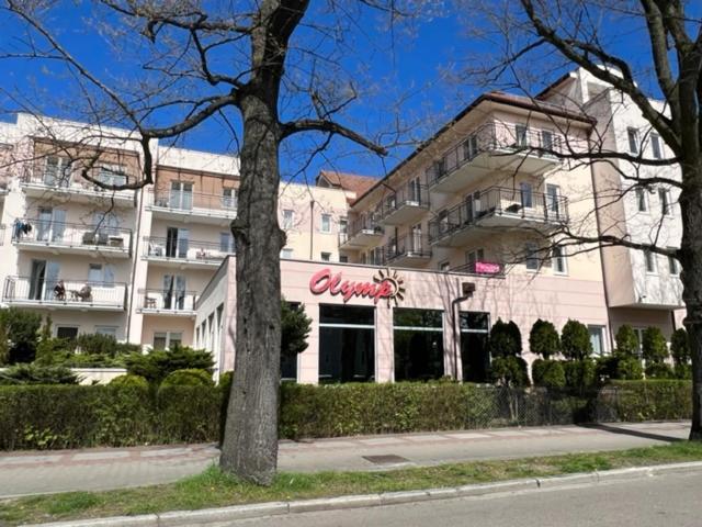 Olymp 114 I 120 Z Basenem, Sauna I Jacuzzi W Cenie 科沃布热格 外观 照片